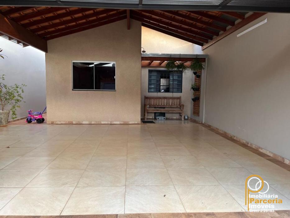 WhatsApp Image 2025-10-13 at 15.12.26 (4).jpeg